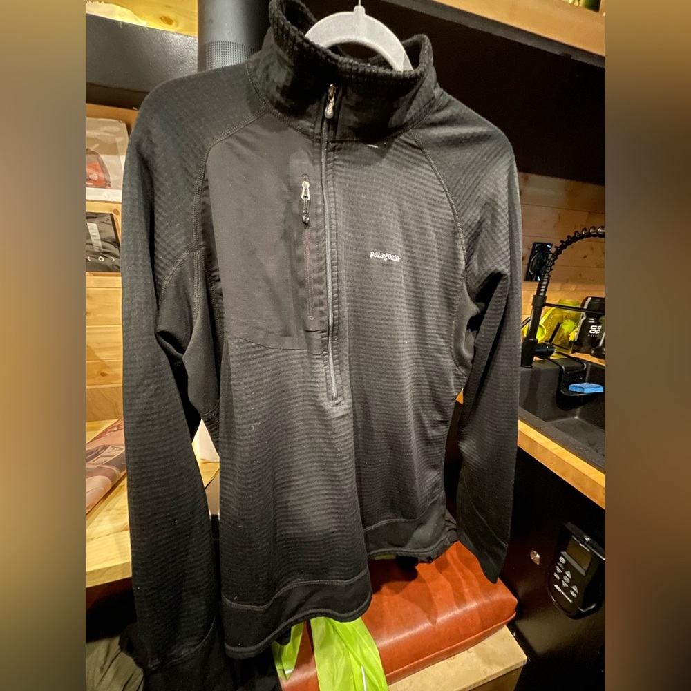 Patagonia R1 pullover